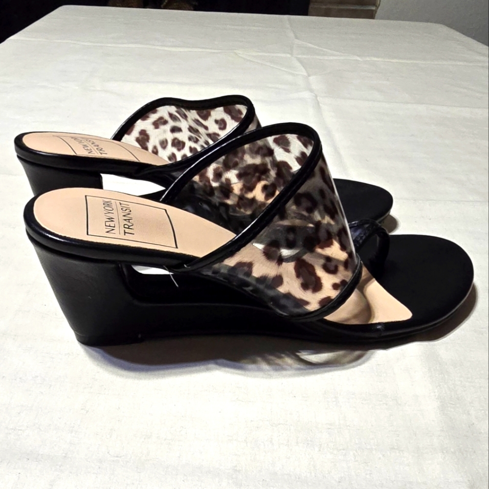 New York Transit Women's Leopard Print  Sandals - Picture 4 of 8